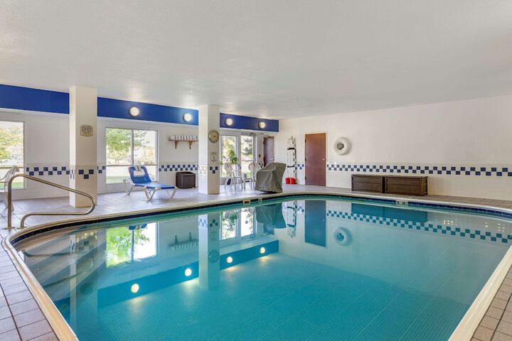 Pool 8 of 37