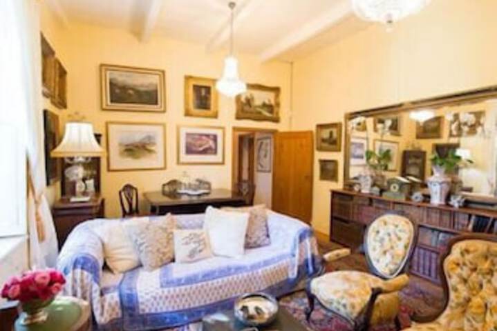 Room 14 of 32