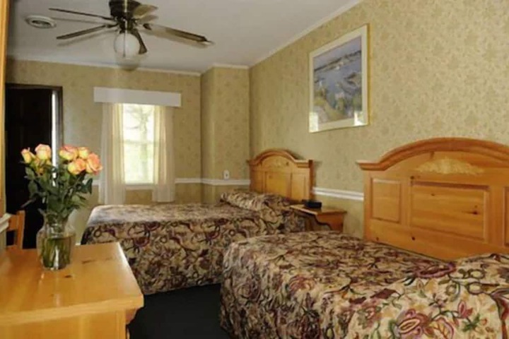 Room 15 of 15