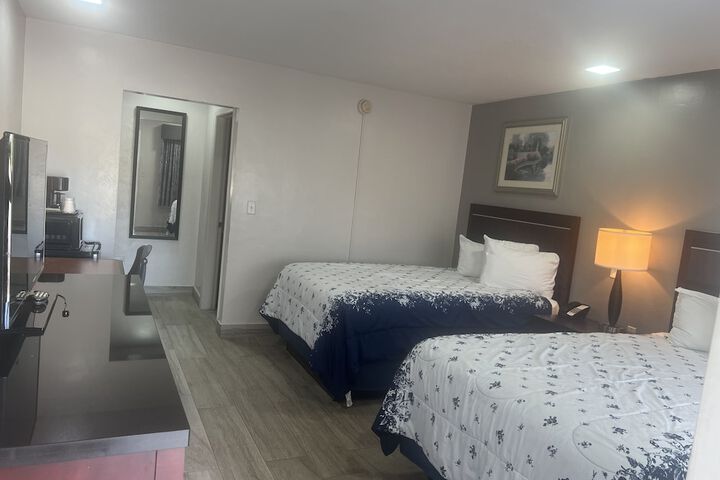 Room 8 of 21