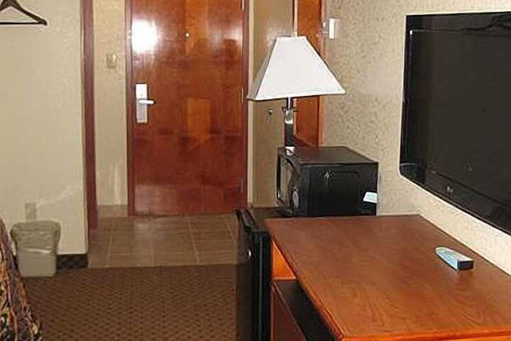 Room 19 of 22