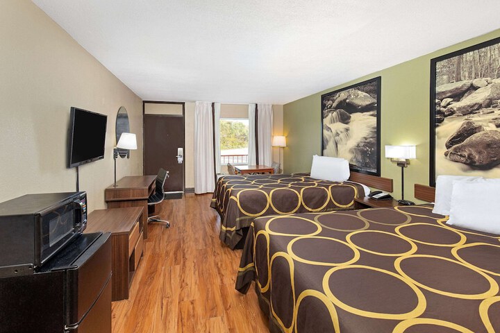 Room 14 of 26