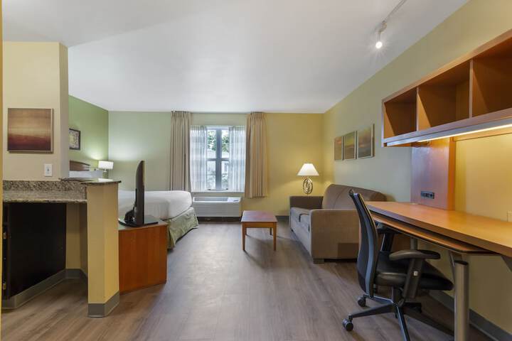 Room 19 of 39