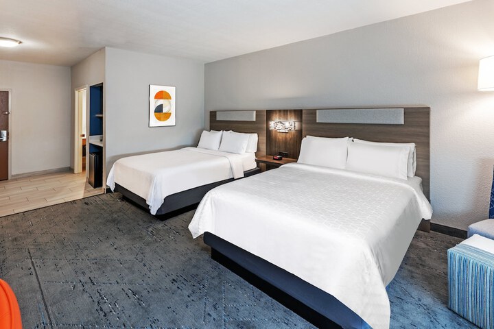 Room 18 of 41