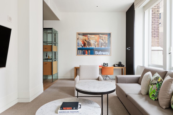 Room 52 of 64
