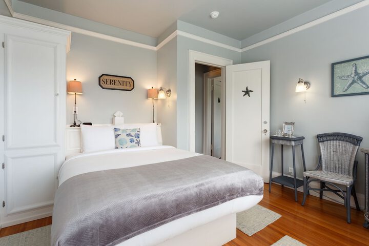 Room 17 of 60
