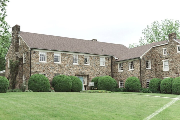 Inn at Stone Manor