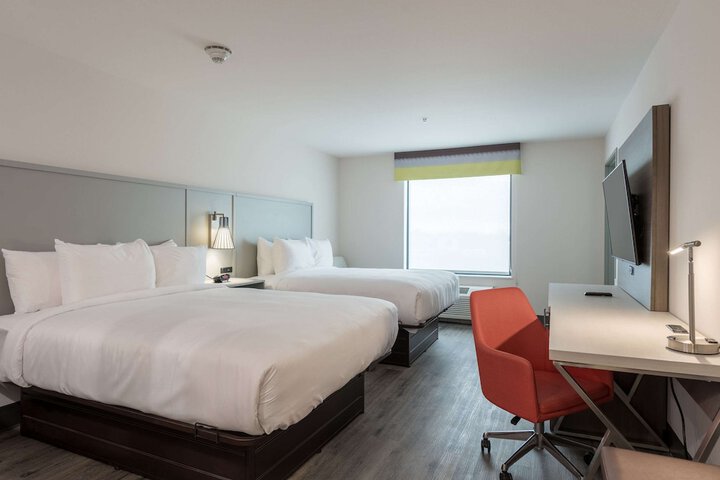 Room 53 of 71
