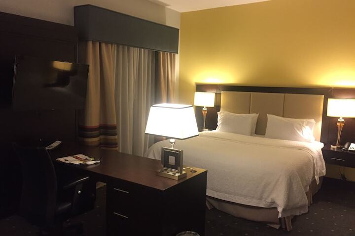 Room 17 of 118