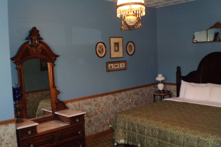 Room 62 of 88