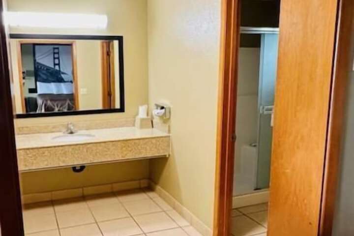 Super 8 by Wyndham Crescent City