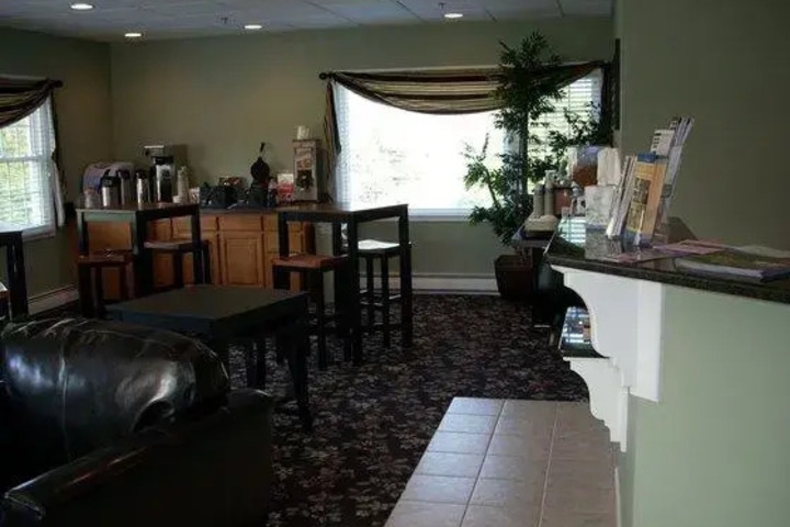 HERITAGE SUITES