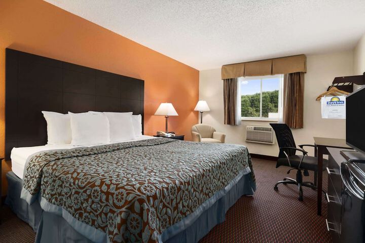 Room 21 of 24