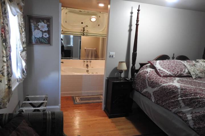 Room 25 of 29