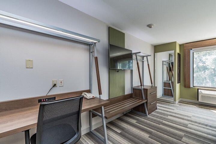 Holiday Inn Express Hotel & Suites South Bend by IHG