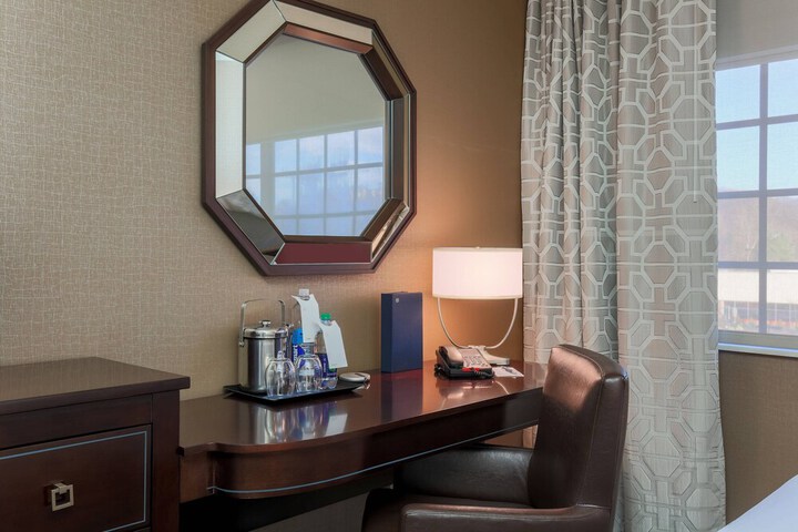 Room 9 of 46
