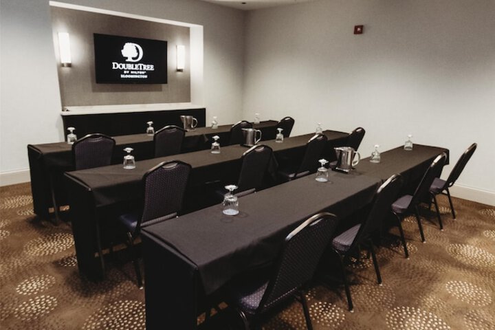DoubleTree by Hilton Hotel Bloomington