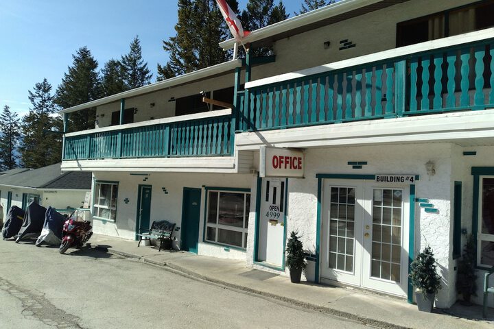 Apple Tree Inn