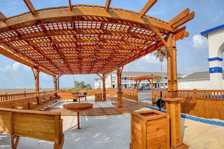 Terrace/Patio 20 of 21