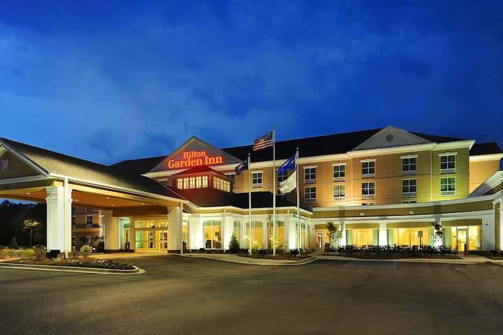 Hotel 6 of 53