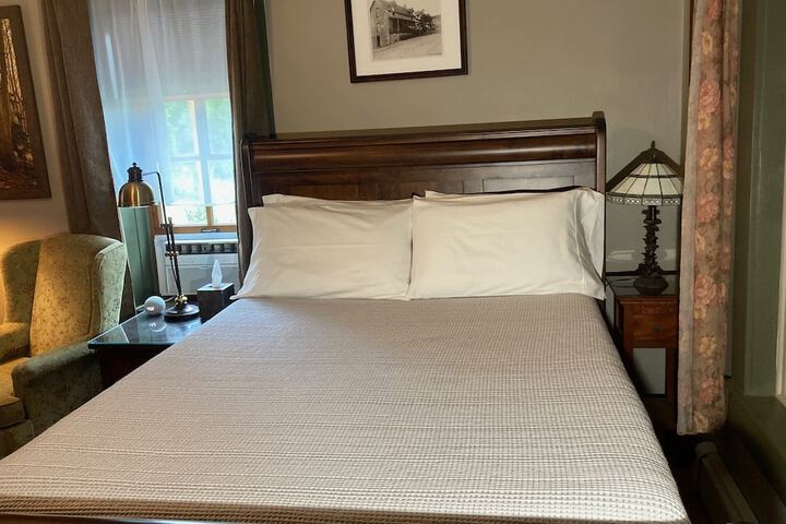 The Stone House Inn