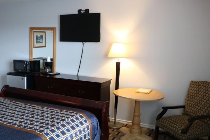 Room 22 of 62