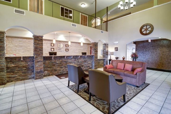 Hotel Interior 10 of 40
