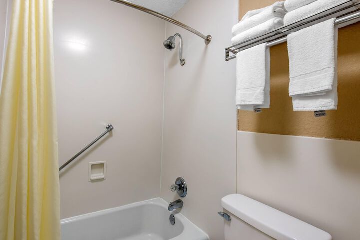 Quality Inn & Suites Brooksville I-75 / Dade City