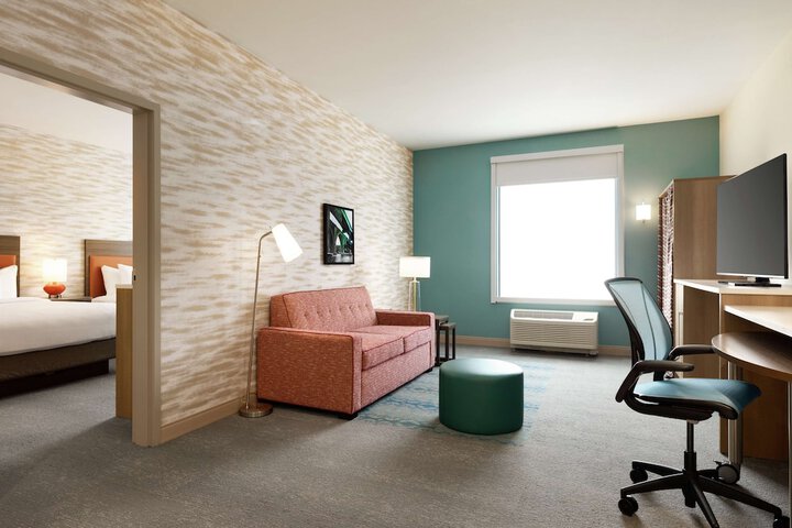 Room 36 of 62