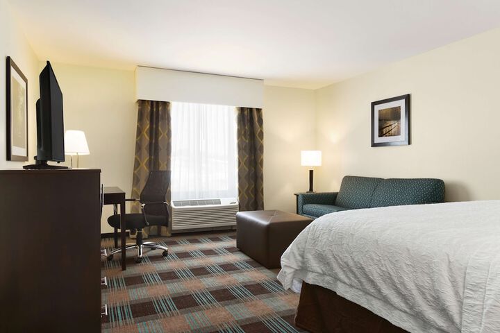 Room 10 of 40