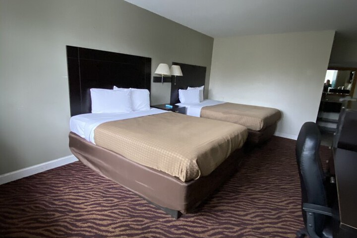 Room 28 of 37