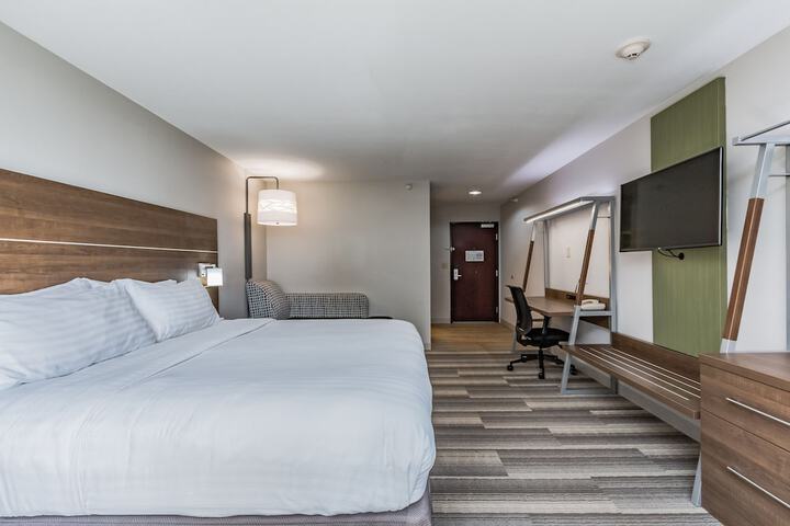 Holiday Inn Express Hotel & Suites South Bend by IHG