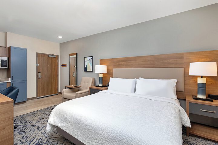Room 32 of 52
