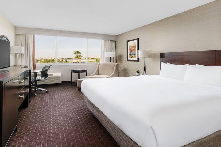 Room 46 of 95