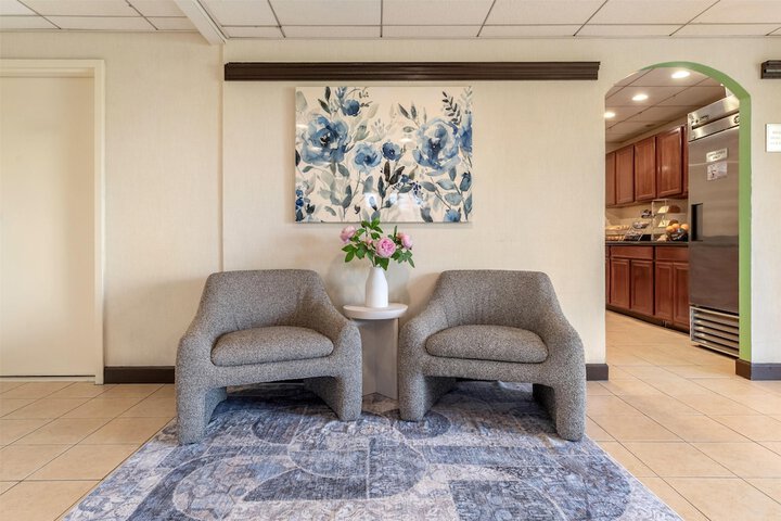 SureStay Hotel by Best Western East Brunswick