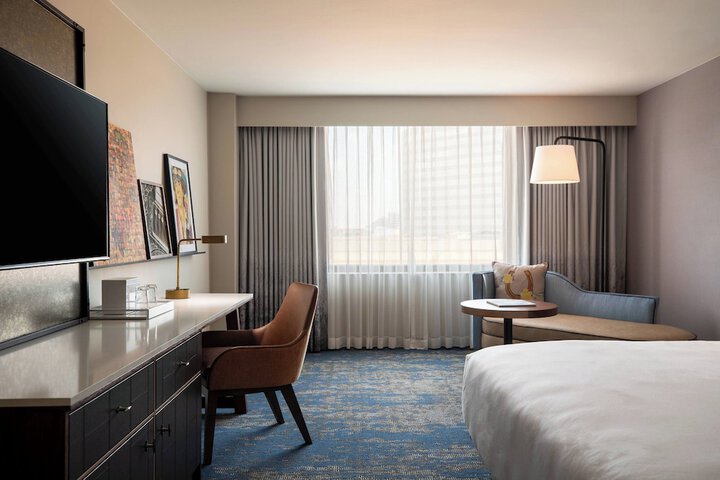 Renaissance Dallas Addison Hotel