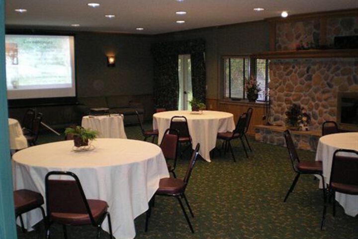 RIVERWOOD INN AND CONFERENCE CENTER