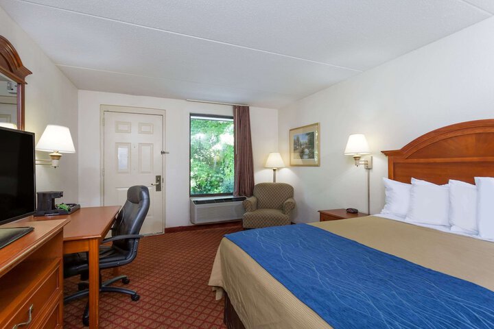 Room 14 of 24