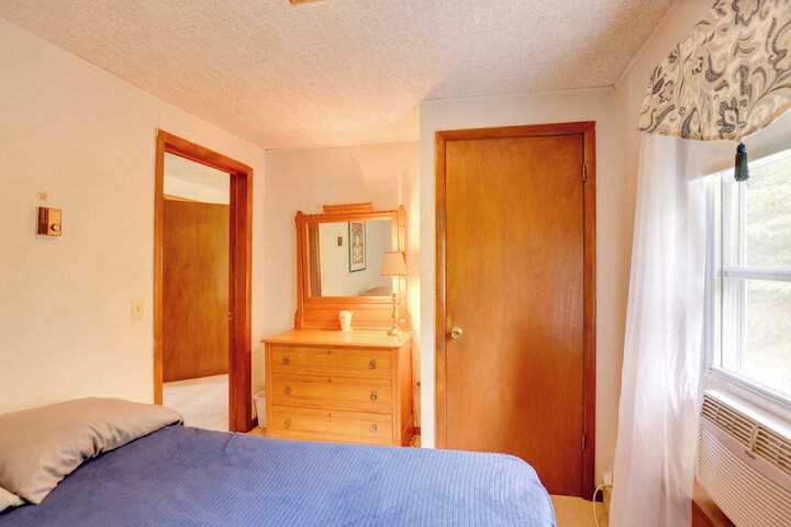 Private Retreat w / Deck: 1 Mi From Cowanesque Lake