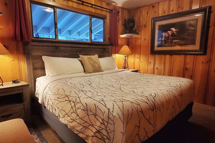Room 103 of 137