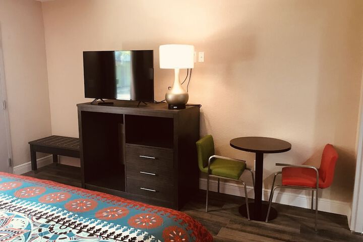 Room 49 of 92