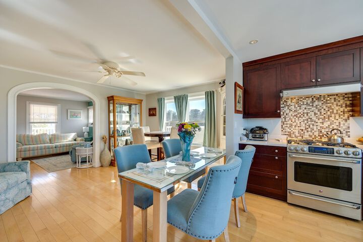 Welcoming Cottage w / Outdoor Pool & Water Views!