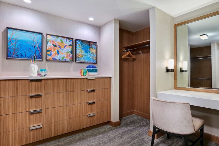 Room 48 of 99