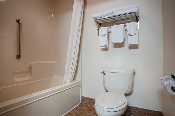 Room 10 of 20