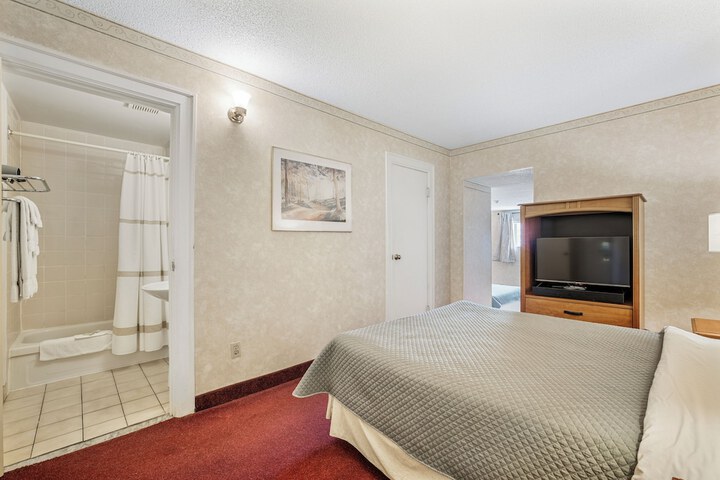 Room 54 of 68