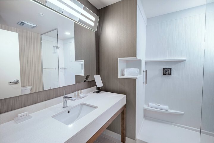 Courtyard by Marriott Toledo West