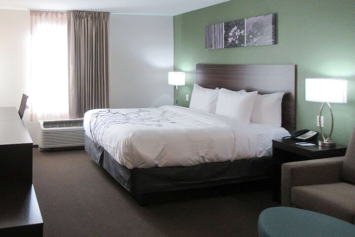 Room 11 of 25