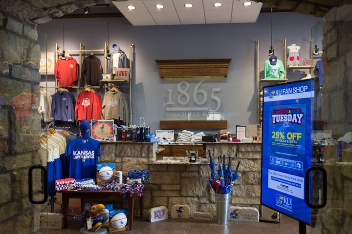 Gift Shop 170 of 174