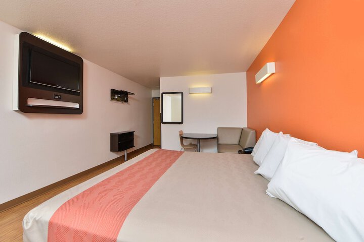 Room 25 of 26