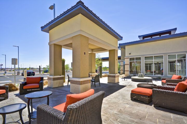 Terrace/Patio 37 of 38